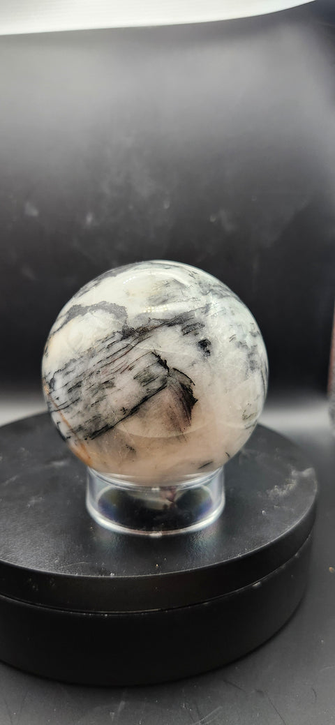 Picasso stone sphere! 68mm, 2.68 inches, 1 pound