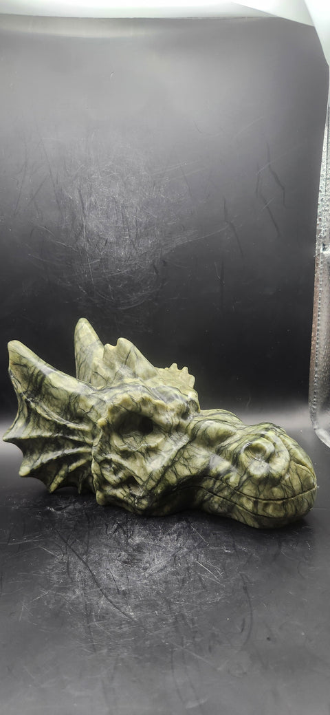 Serpentine dragon skull! 1.12 pounds, 4.5 inch head, 6.5 inch nose to horn