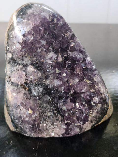 Amethyst cut base free form! 1.1 pounds, 3.7 inches tall, 3.1 wide