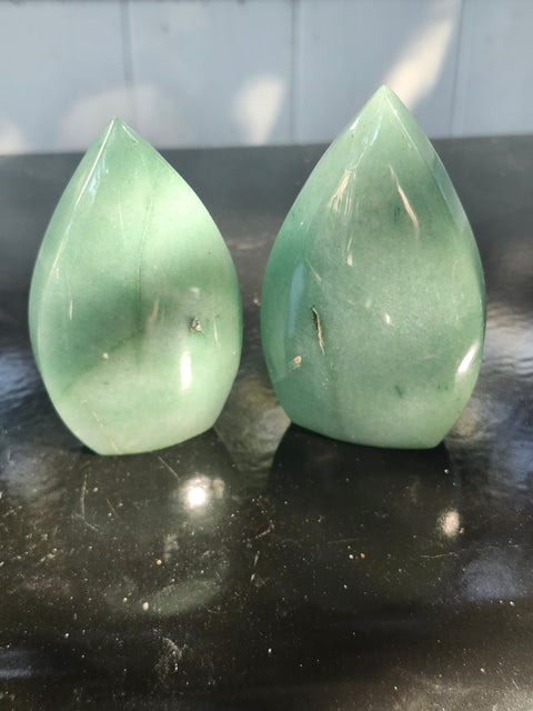 Green aventurine tear tower! 3.1 inches, 4.8 ounces!