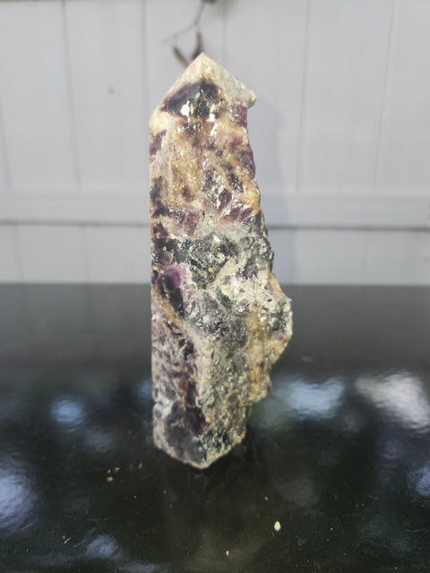 Florite tower! 13.7 ounces, 5.64 inches