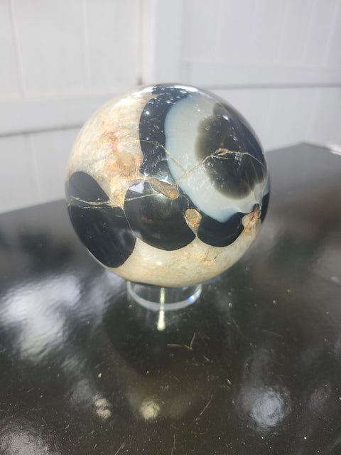 3.1 pound,97.7 mm, 3.84 inch druzy agate sphere