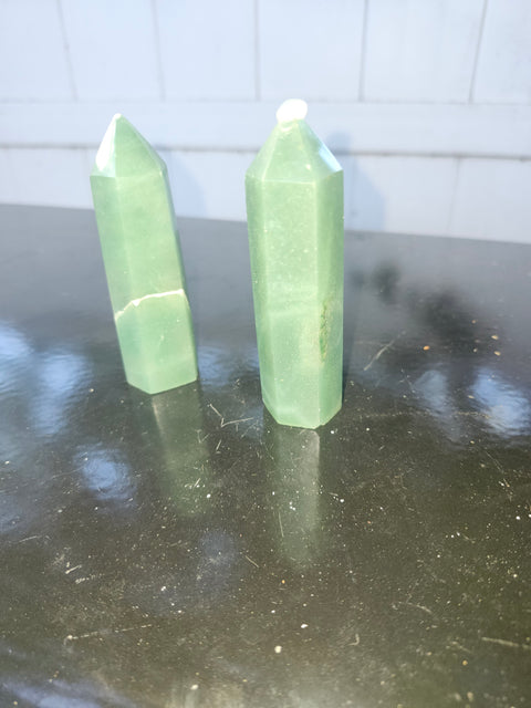 Green aventurine tower! 2.8 ounces, 3.5 inches tall