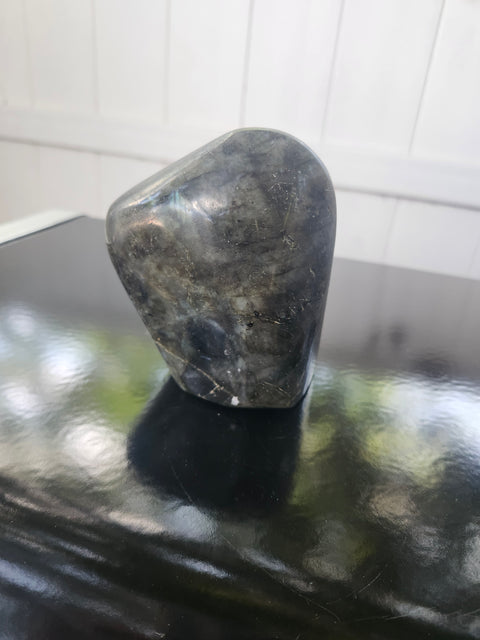 Labradorite free form! 3.89 inches tall, 3.32 inch wide, 1.3 pound