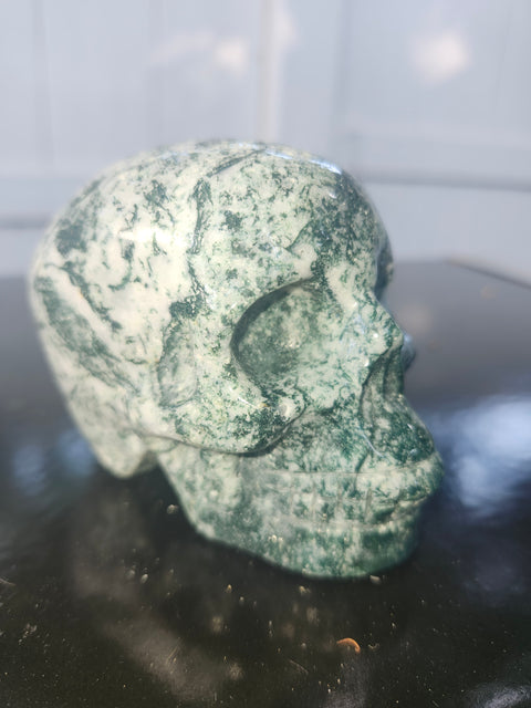 Moss agate skull! 15 ounces, 3.4 inches long, 3.1 tall, 2.1 wide