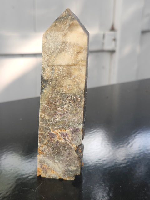 Agate tower! 5 inches tall, 6 ounces