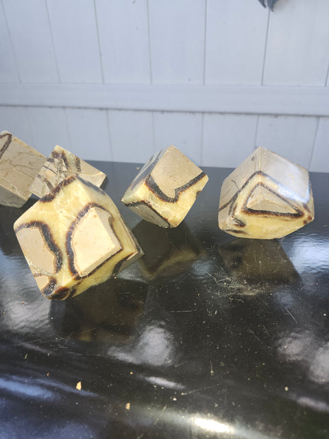 Septarian stone balancing cube! 7 ounces, 2 inches