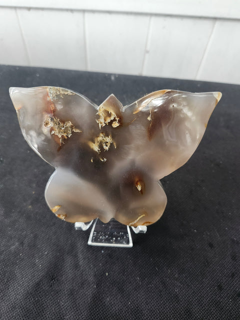 Agate butterfly 9 ounces, 4.5 inches wide, 3.5 inches tall