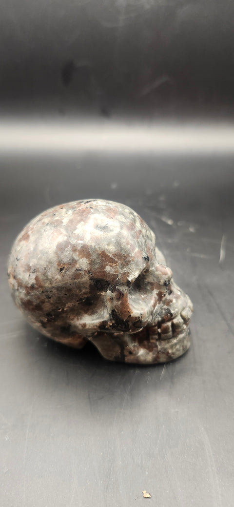 Mini flame stone skull. 5 ounces, 2.5 inches