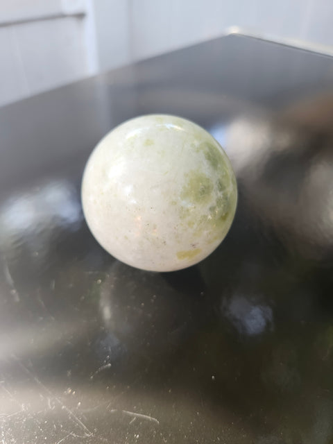 Serpentine sphere! 7 ounces,51.4mm, 2 inches