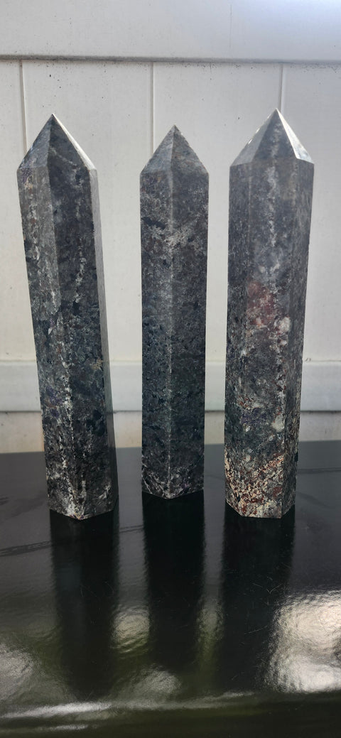 Jumbo flame stone " yooperlite" tower! 10.5 inches, 2.7 pounds