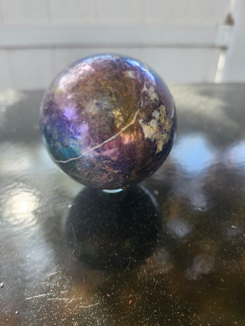 62.9mm, 2.47 inch, 13.6 ounce aura quartz sphere