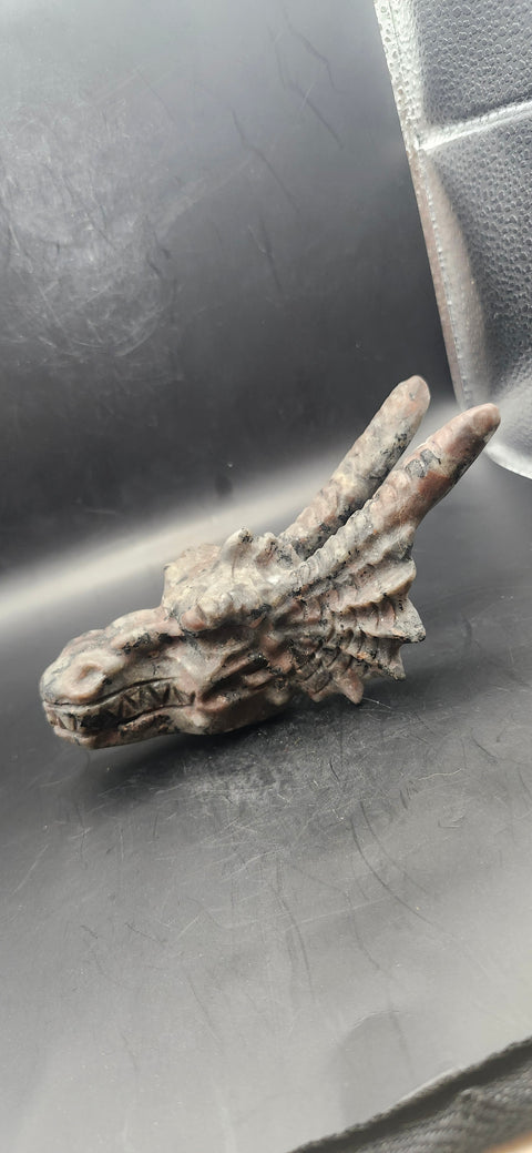 Flame stone dragon skull! 8 ounces, head to horn 5 inches