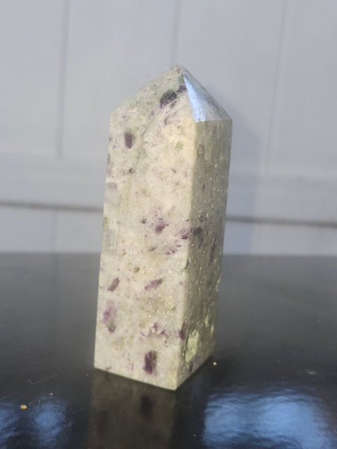 Opalized fluorite tower!1 8.5 ounces, 98mm, 3.8 inches