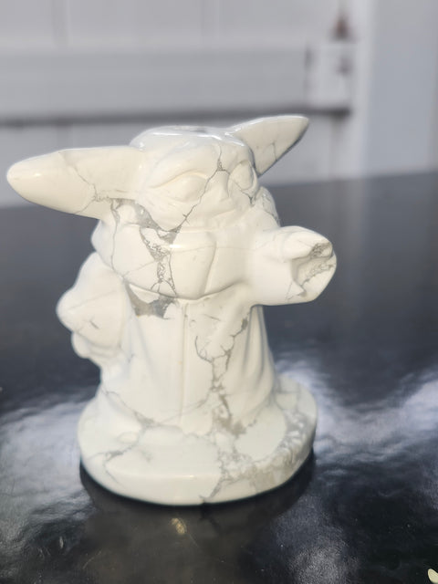 Howlite yoda! 3.9 ounces, 2.3 inches