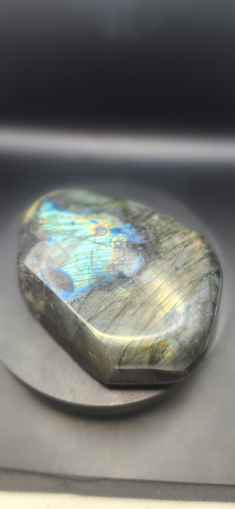 Labradorite free form! 1.11 pounds, 4.7 inches wide by 3.5 tall