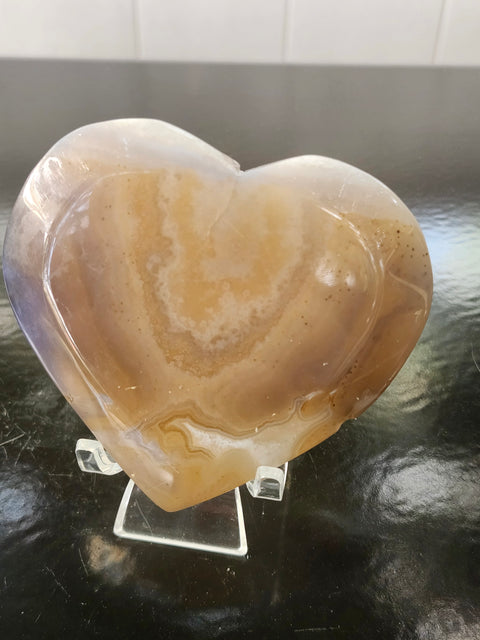 Druzy agate heart! 3.44 inches wide by 3.15 tall, 8.5 ounces