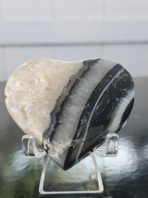 Agate heart! 4 ounces, 63.7mm, 2.51 inches