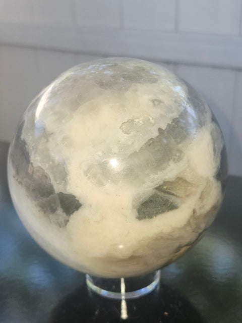 Massive druzy agate sphere! 114mm, 4.5 inches, 5 pounds