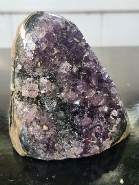Amethyst cut base free form! 1.1 pounds, 3.7 inches tall, 3.1 wide