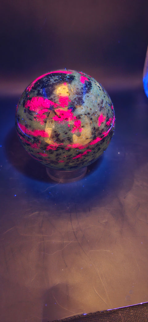 Ruby in zoisite sphere! 65.5mm, 2.57 Inches, 1 pound