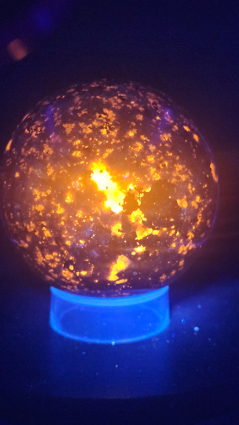 Flame stone sphere yooperlite 80mm, 3.15 inches, 1.9 pounds