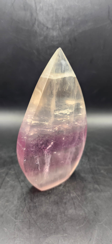 Florite tear tower! 4.3 inches tall, 2.3 wide, 8.3 ounces