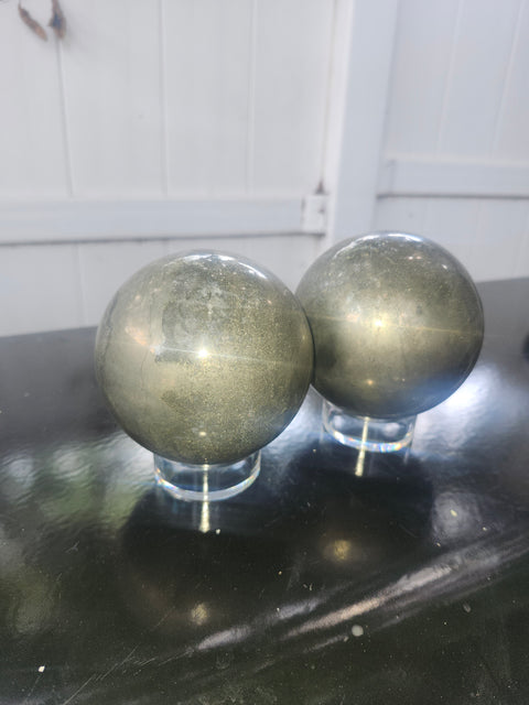 Pyrite sphere! 2.9 pounds, 80mm, 3.16 inches