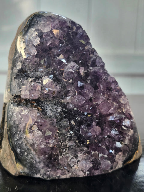 Amethyst cut base free form! 1.1 pounds, 3.7 inches tall, 3.1 wide
