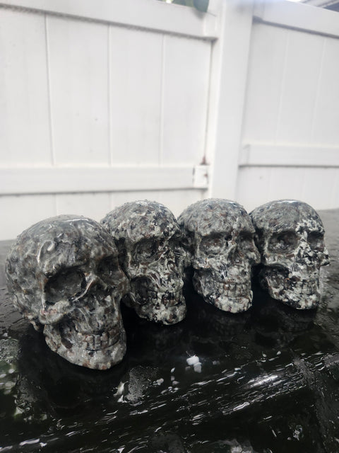 flame stone skull yooperlite 15 ounces, 3.3 inches long, 2.8 tall, 2.2 wide