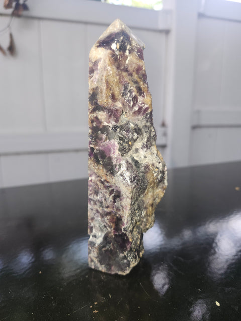 Florite tower! 13.7 ounces, 5.64 inches
