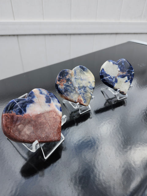 crystals spheres towers gemstones geodes skulls Amathyst rose quartz