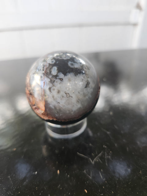 Agate sphere! 5 ounces, 48.1mm, 1.89 inches