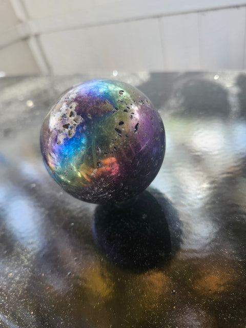 62.9mm, 2.47 inch, 13.6 ounce aura quartz sphere
