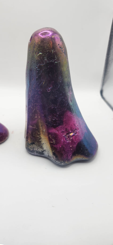 Aura Quartz tower uv reactive! 12 ounces 5 inches tall