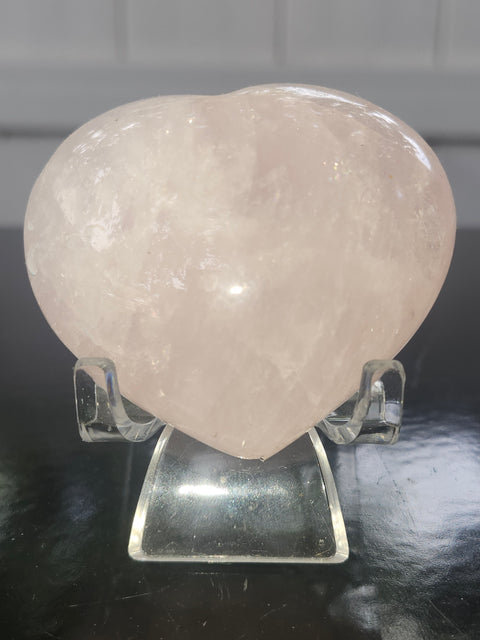 Rose quartz heart! 5 ounces, 2.6 inches wide, 2.3 inches tall