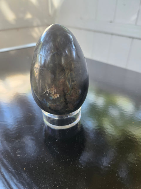 14.8 ounce, 3.5 inch Labradorite egg
