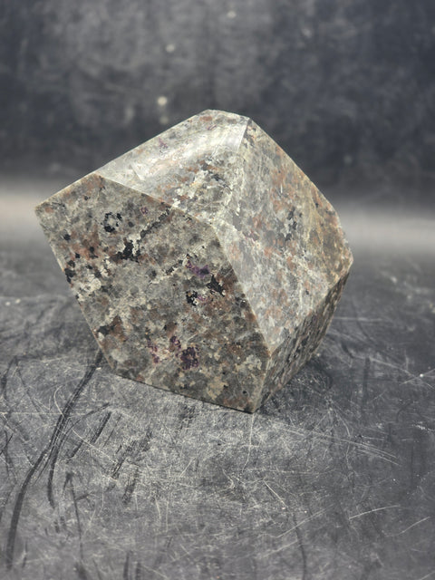 Flame stone "yooperlite" free form! 10 ounces, 2.8" wide, 1.8" tall