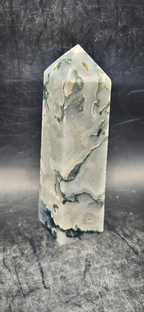 Moss agate tower! 3.6 ounces, 3.5 inches!