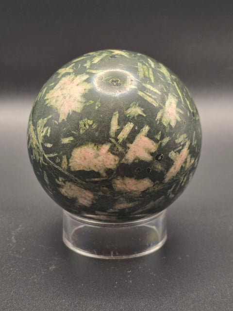 Porphyry sphere! 71.2mm, 2.8 inches, 1.3 pounds