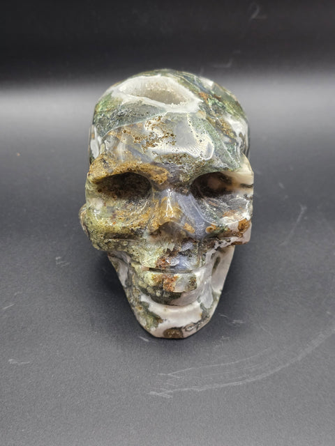 Druzy moss agate skull! 1.10 pounds, 3.9 inches long, 3.1" tall