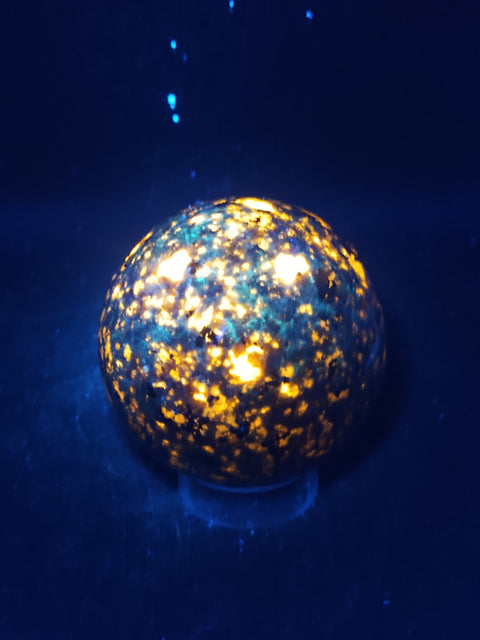 Flame stone sphere "yooperlite"! 60mm, 2.3 inches, 10.4 ounces
