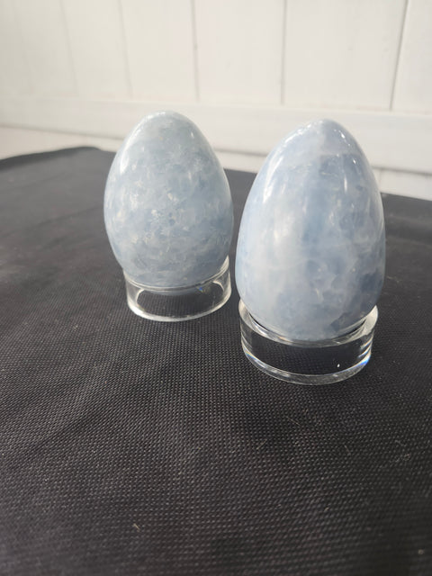 Blue calcite egg, 7 ounces, 3 inches tall