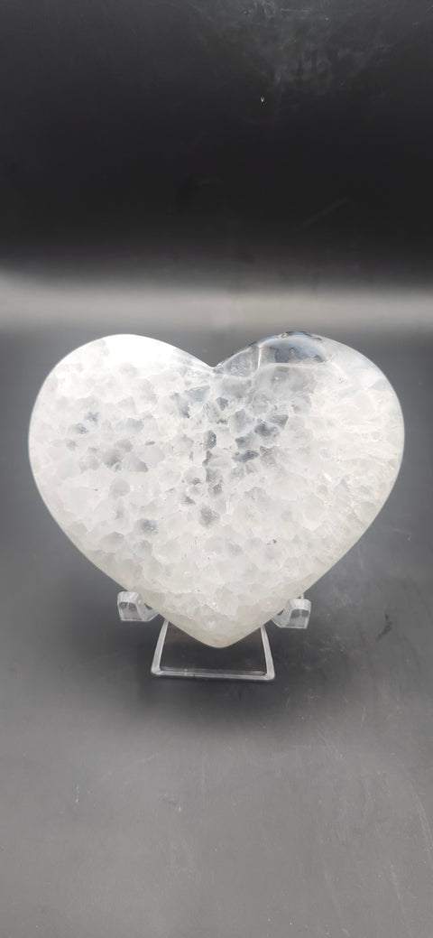 Snakeskin agate heart. 5.5 ounces, 3.5 inches wide 3 tall