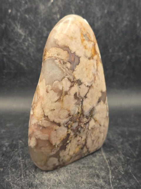 Flower agate free form! 10.2 ounces, 3.8 inches tall, 2.7" wide