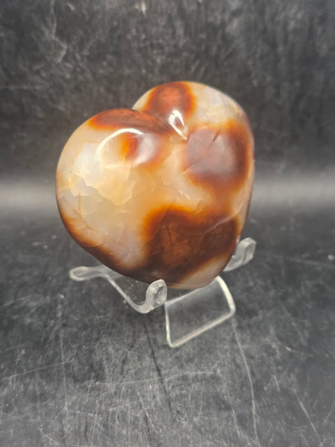 Carnelian agate heart! 8.9 ounces, 3 inches wide, 2.6" tall!