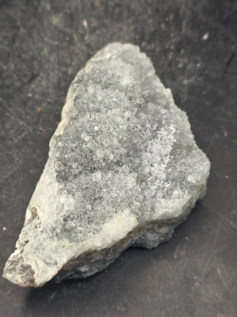 Amethyst flower formation plate! 3.7 ounces, 3.2 inches by 1.8 inches