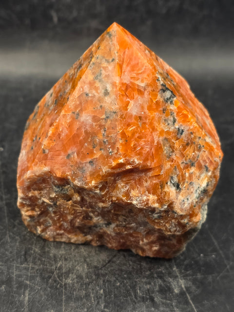 Sunstone polished top point! 11.5 ounces, 2.9 inches tall, 2.7" wide
