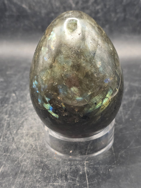 Labradorite egg! 11.4 ounces, 2.9 inches tall, 2.1 inches wide