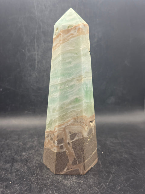 Caribbean calcite tower! 15.4 ounces, 5.7 inches tall!